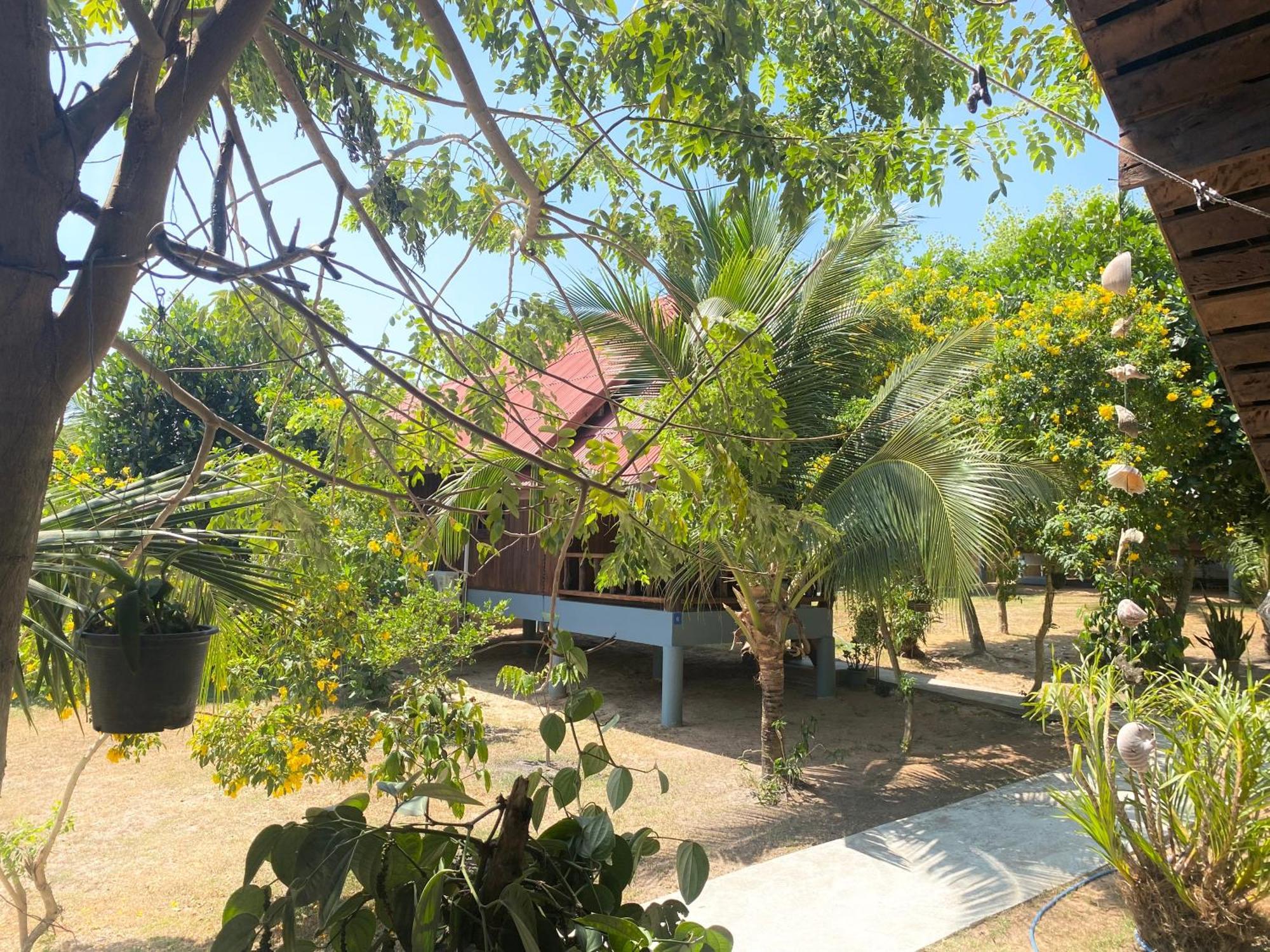 Nadia Resort Kohjum Ко Джам Екстериор снимка